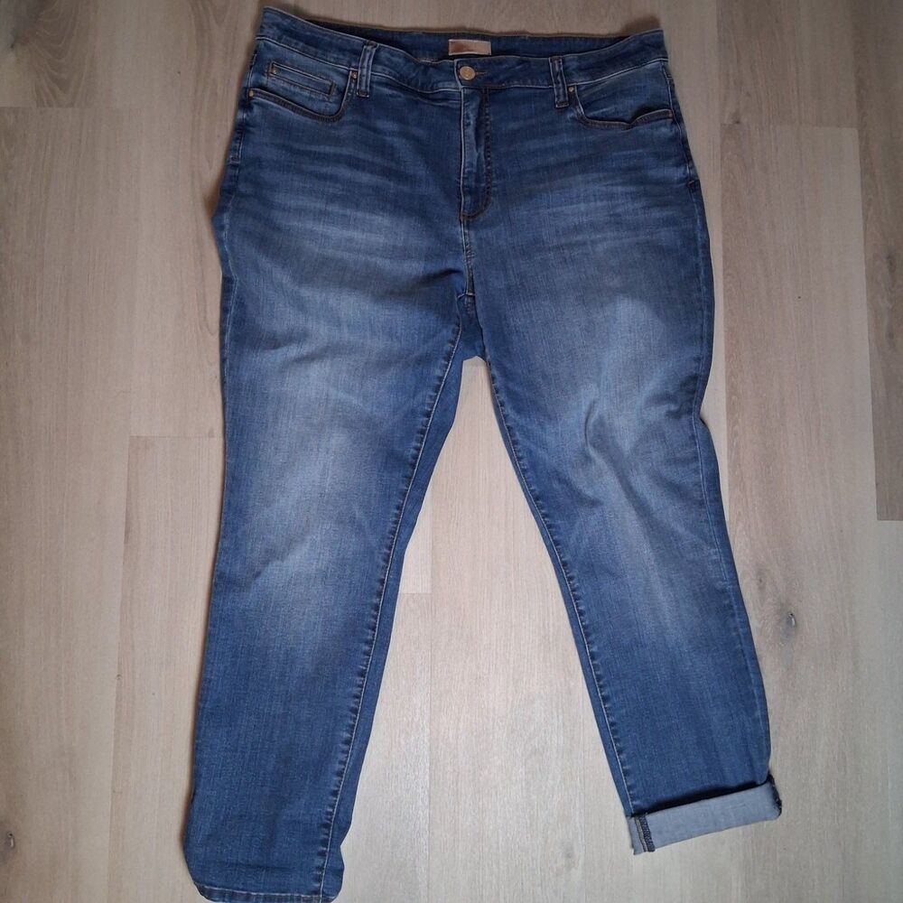 KUT from the Kloth Catherine Boyfriend Jeans Blue Denim Stretch Cuffed Ankle